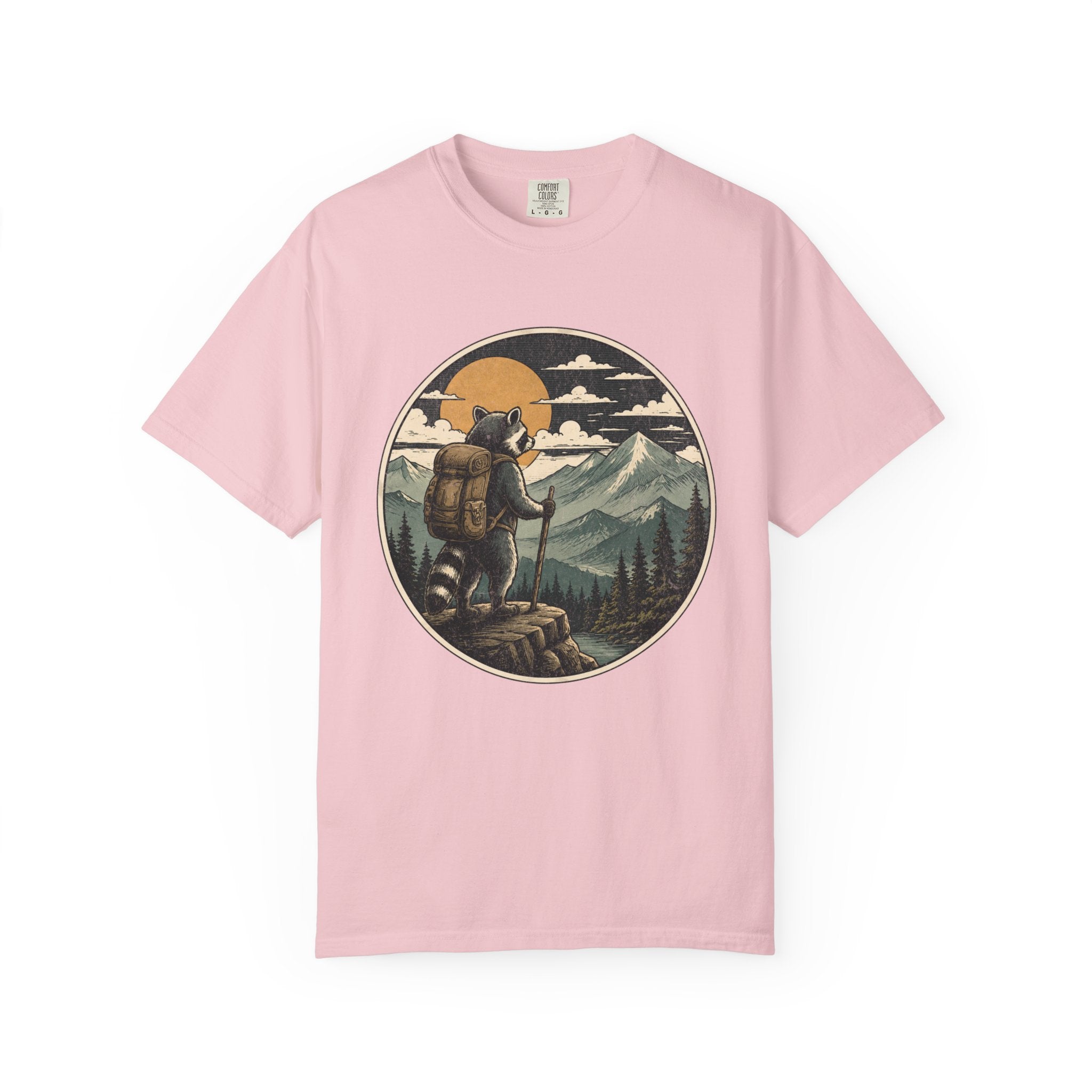 Adventure Raccoon – Hiking T-Shirt | Explorer Edition