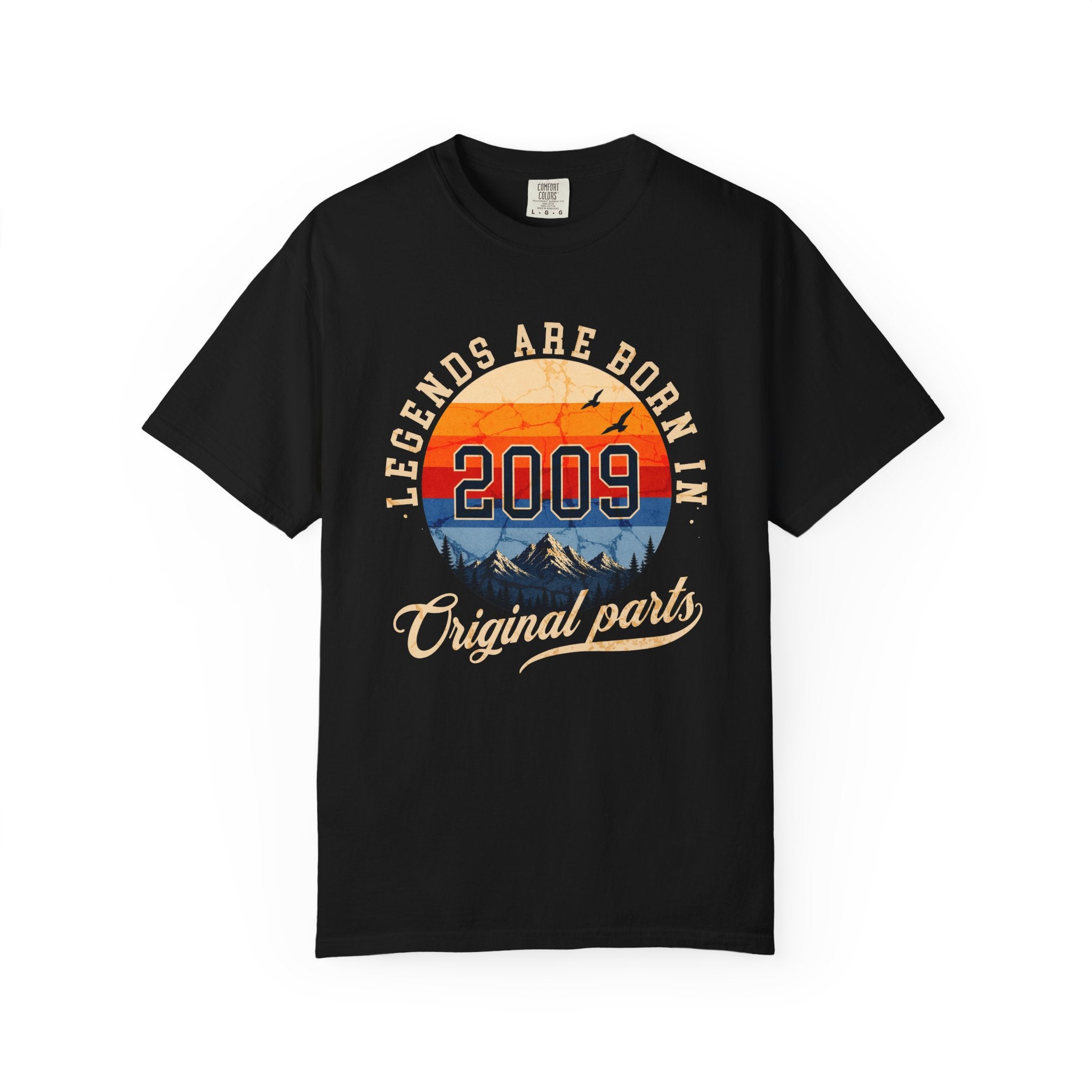 Legends Are Born in 2009 – 17th Birthday T-Shirt