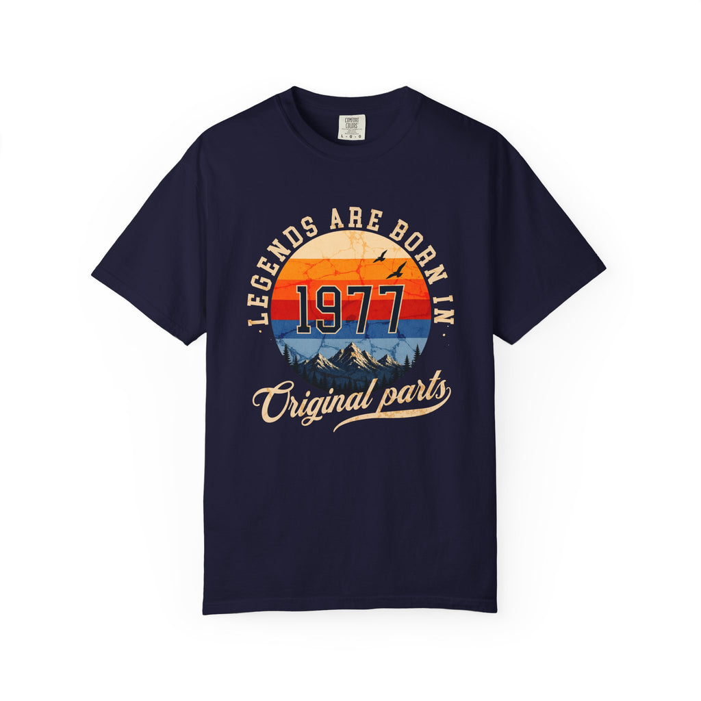 Legends Are Born in 1977 – 49th Birthday T-Shirt