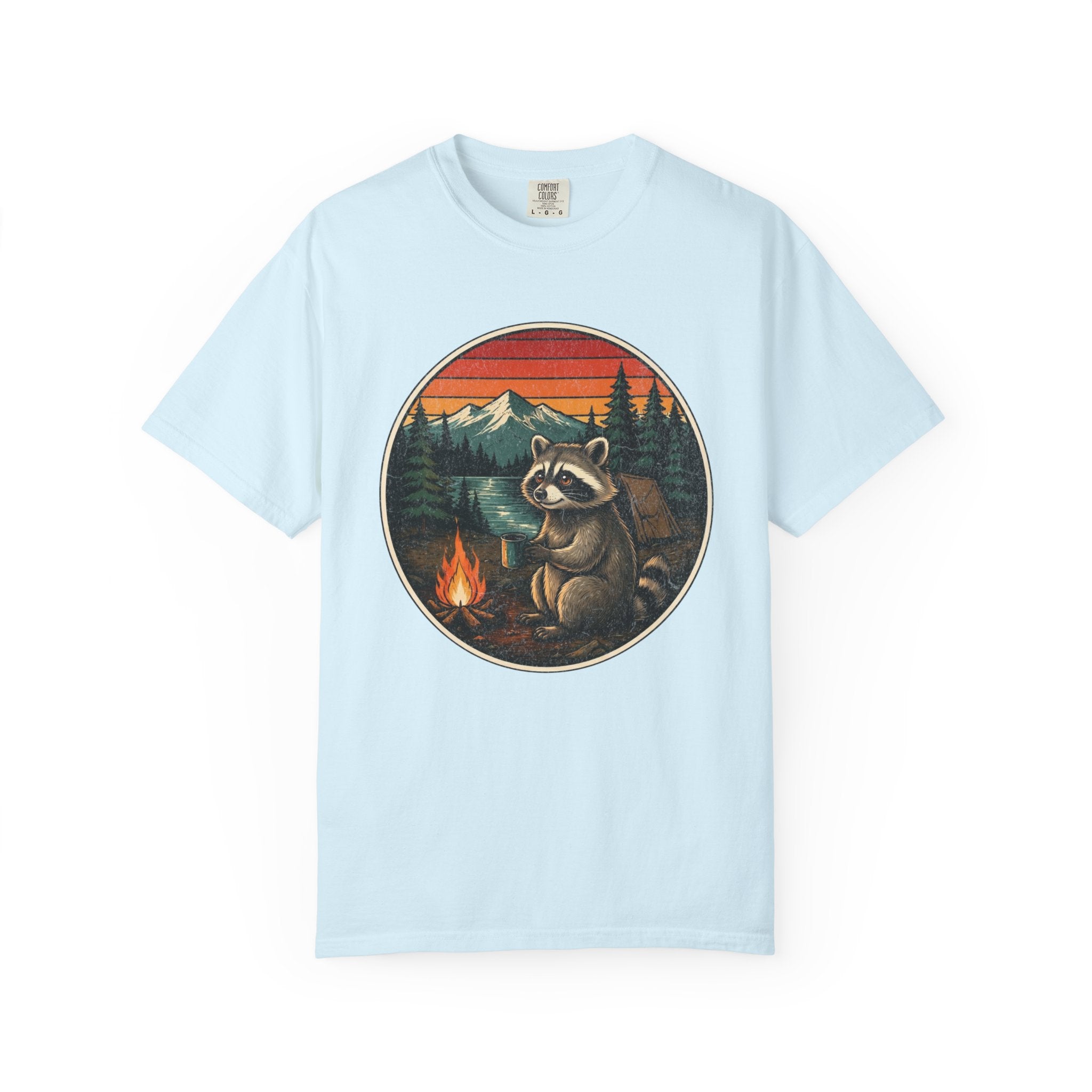 Camping Raccoon – Campfire T-Shirt | Explorer Edition