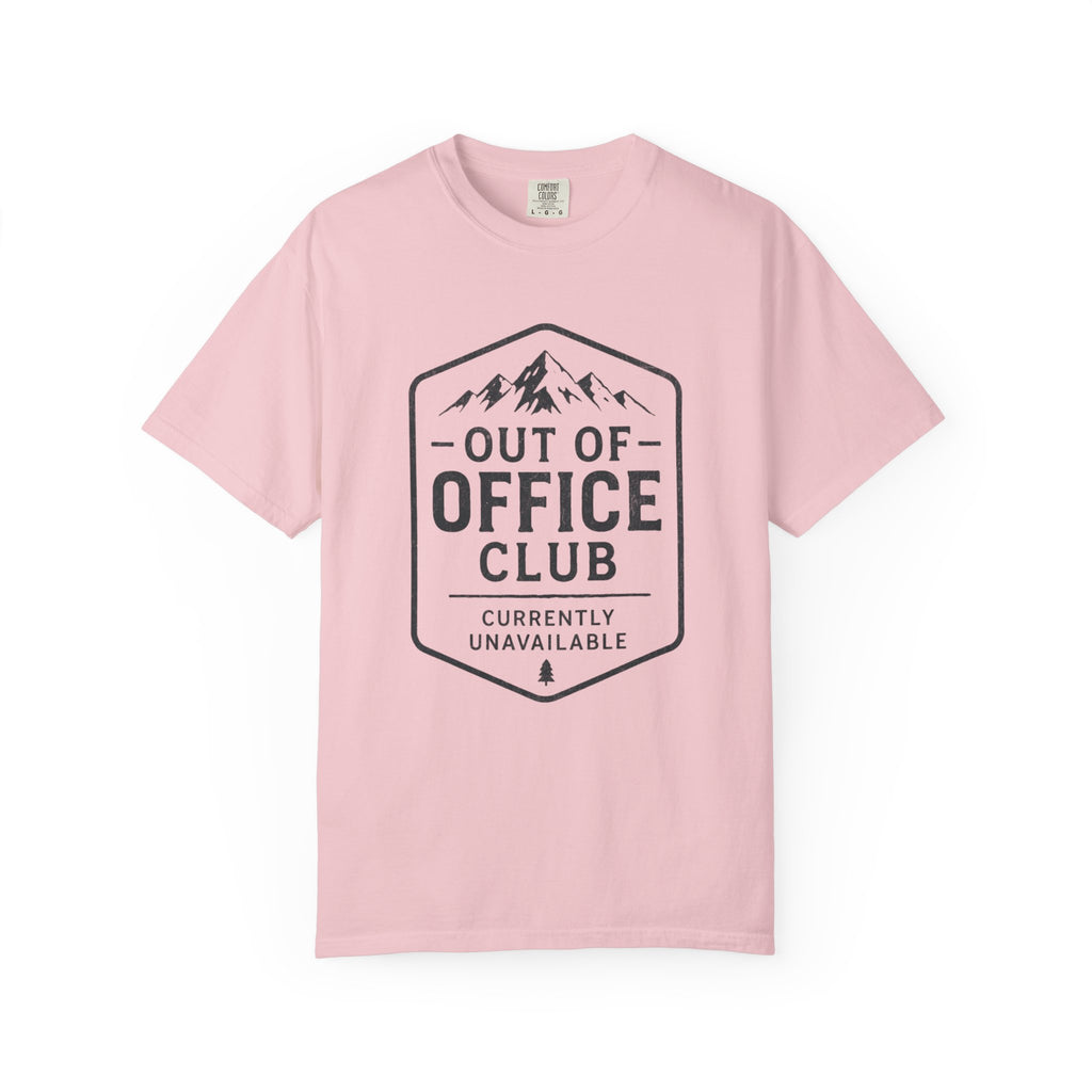 Out of Office Club – Vintage Outdoor T-Shirt | Explorer Edition