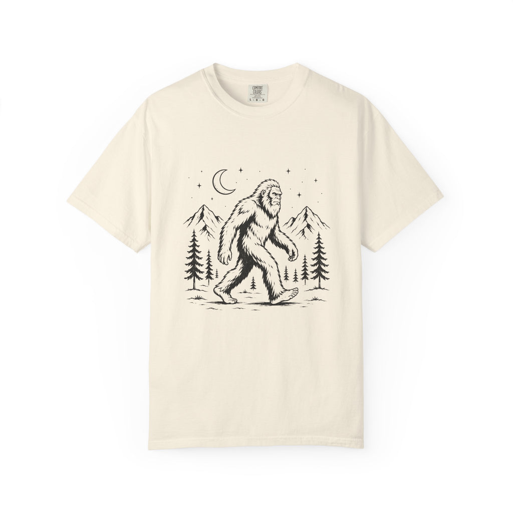 Moonlight Bigfoot – Night Hike T-Shirt | Outdoors Edition