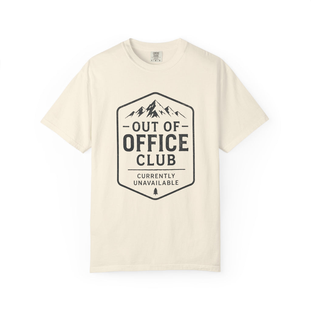 Out of Office Club – Vintage Outdoor T-Shirt | Explorer Edition