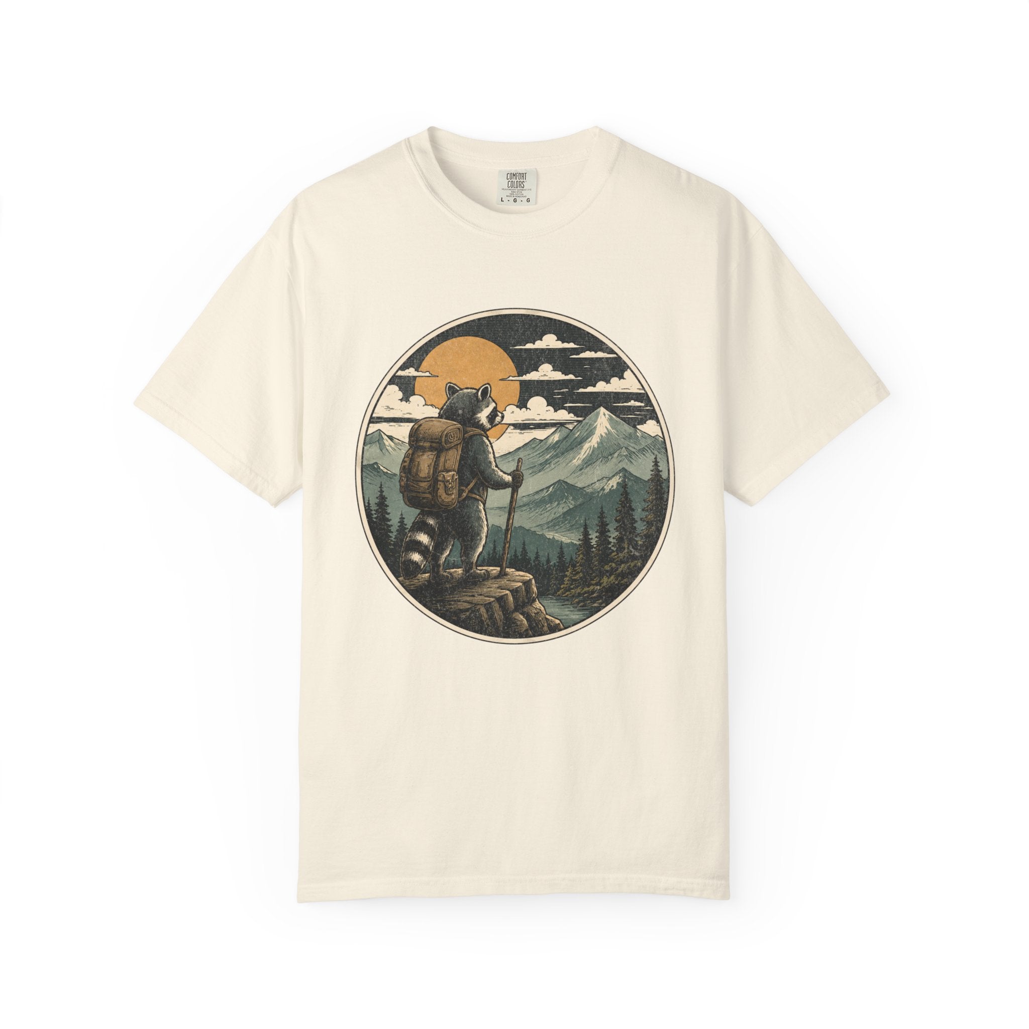 Adventure Raccoon – Hiking T-Shirt | Explorer Edition