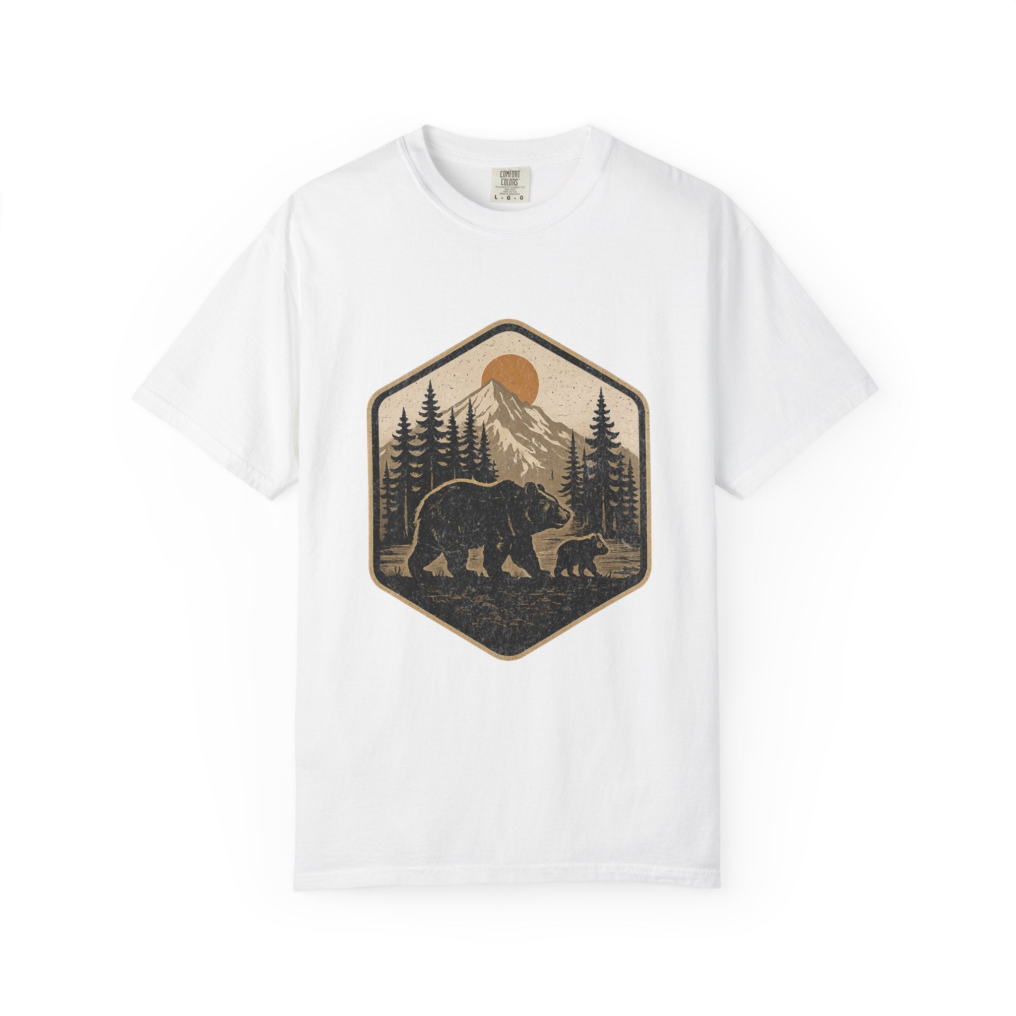 Vintage Bear – National Park Badge T-Shirt | Explorer Edition