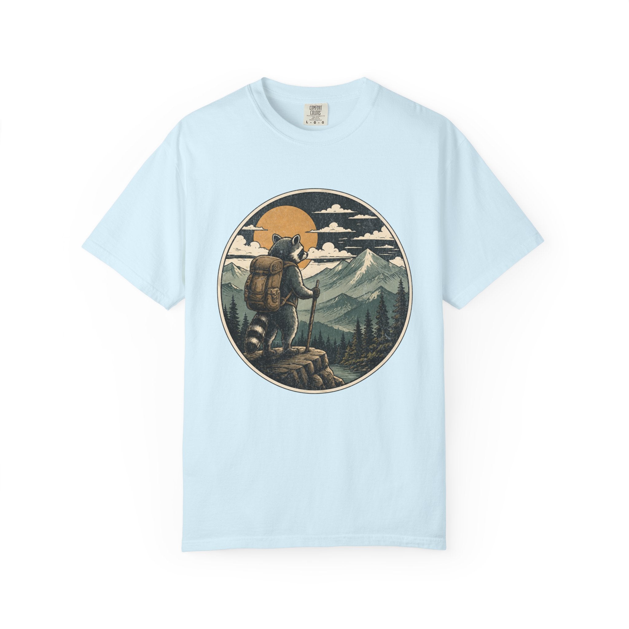 Adventure Raccoon – Hiking T-Shirt | Explorer Edition
