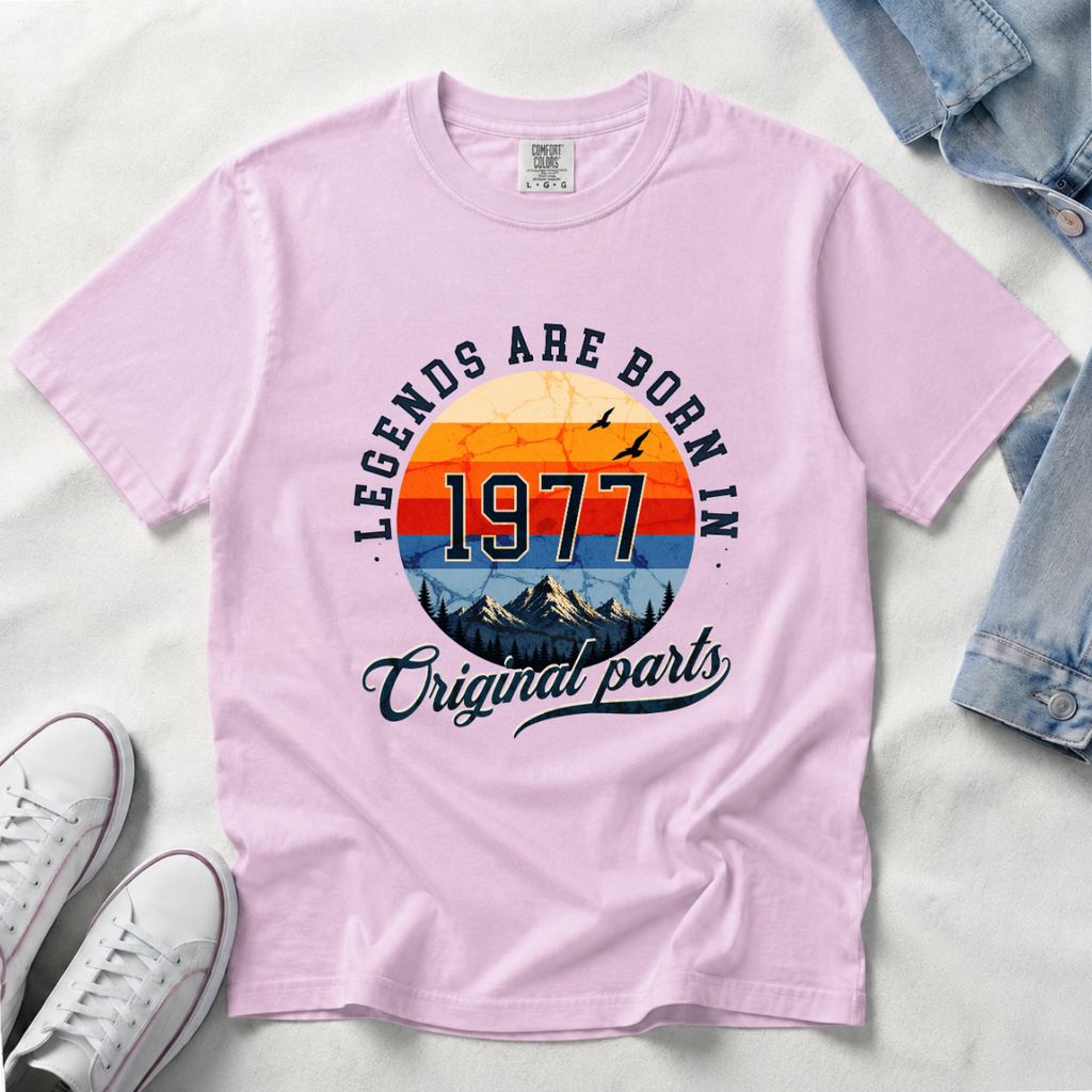 Legends Are Born in 1977 – 49th Birthday T-Shirt
