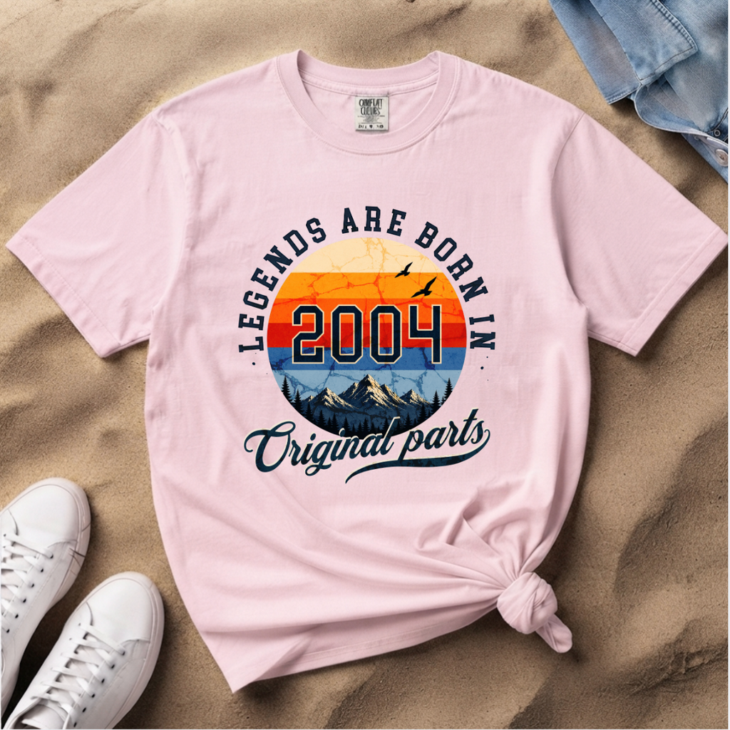 Legends Are Born in 2004 – 22nd Birthday T-Shirt