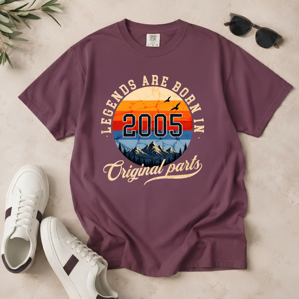 Legends Are Born in 2005 – 21st Birthday T-Shirt