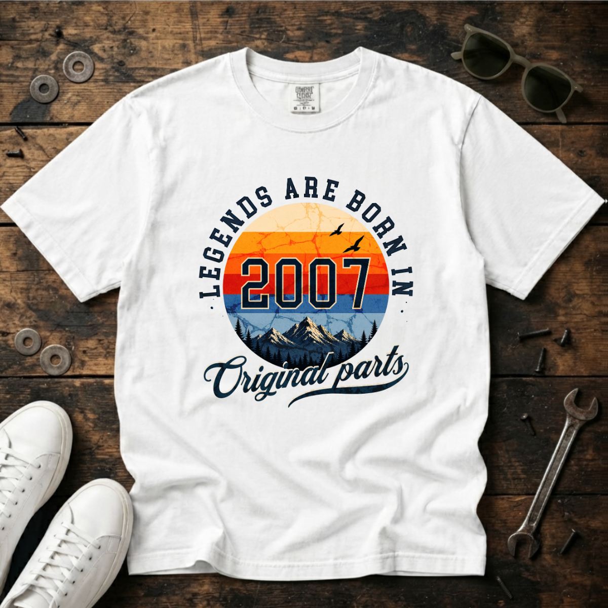 Legends Are Born in 2007 – 19th Birthday T-Shirt