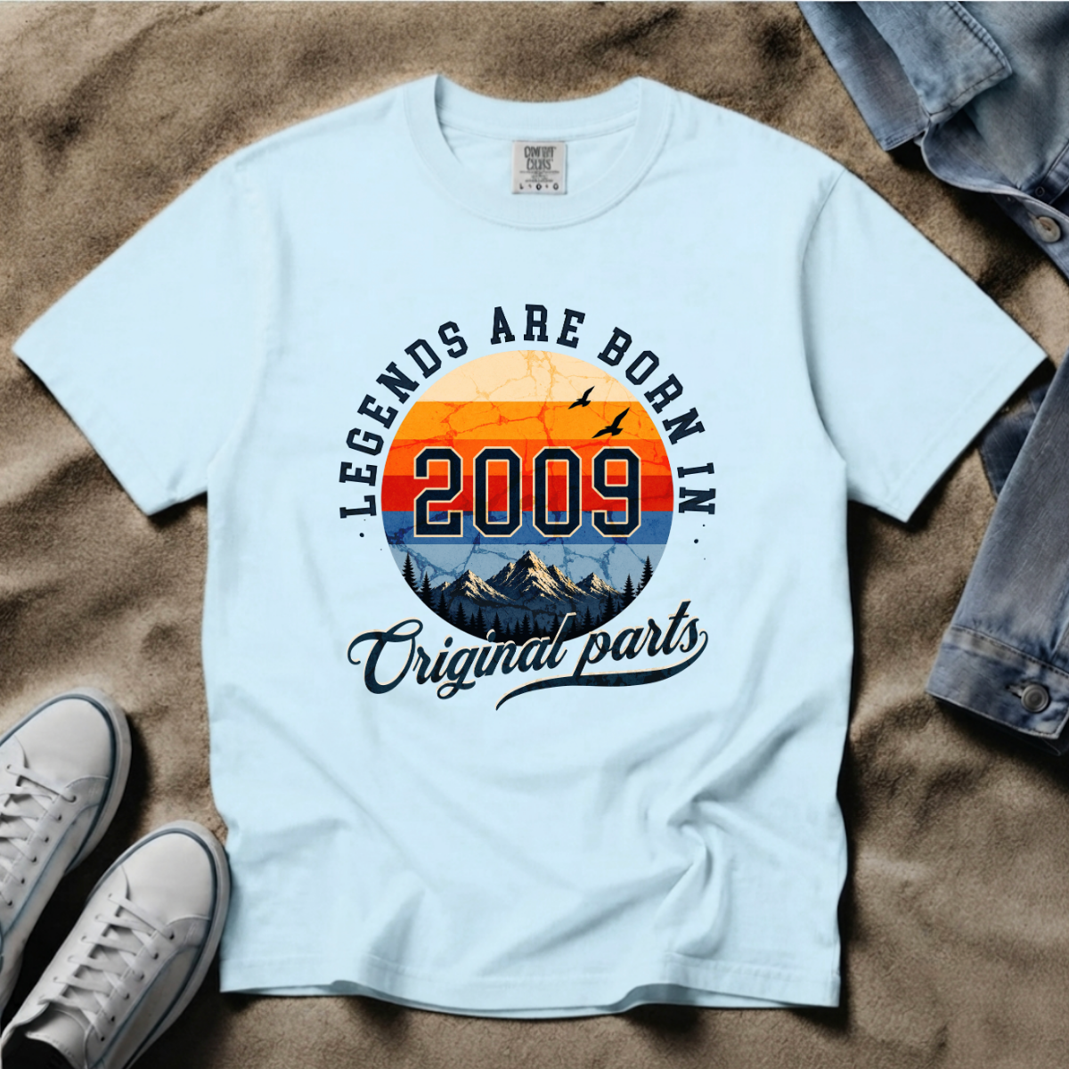 Legends Are Born in 2009 – 17th Birthday T-Shirt