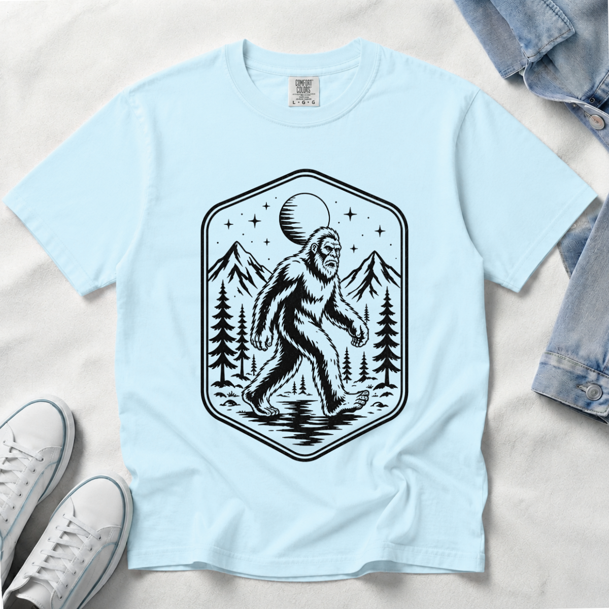 Vintage Sasquatch Badge – Cryptid Hiking T-Shirt | Outdoors Edition