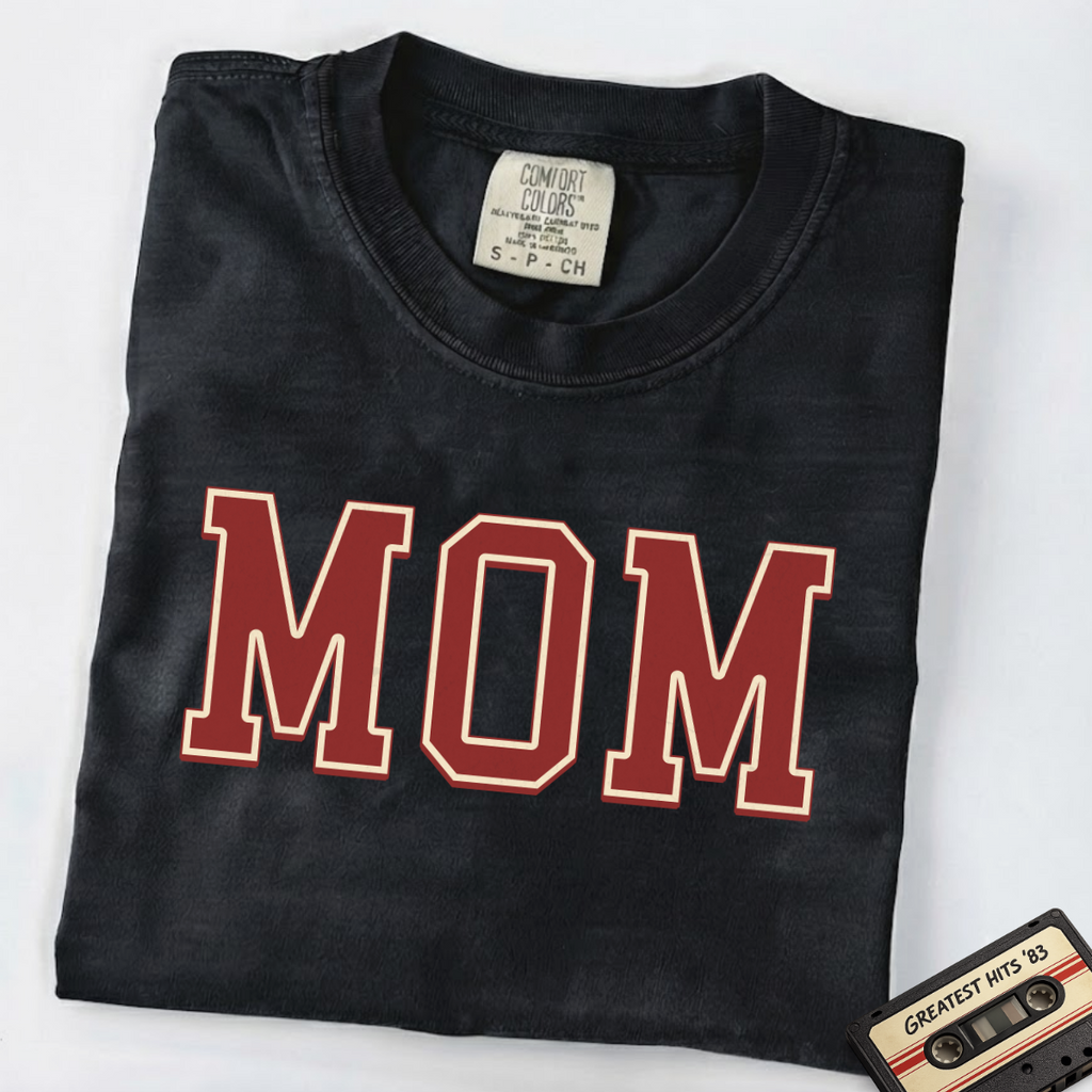 Mom – Classic T-Shirt | Family Collection