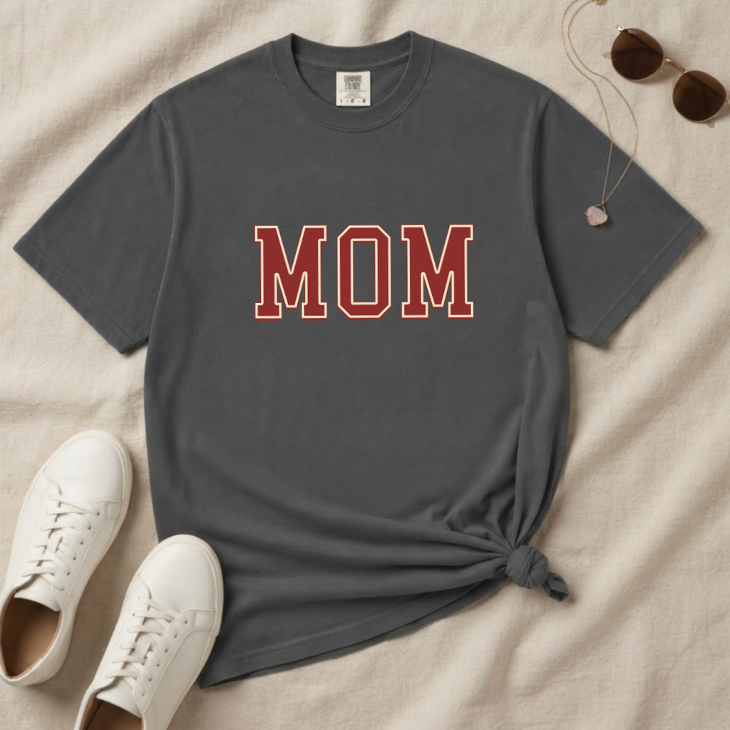 Mom – Classic T-Shirt | Family Collection