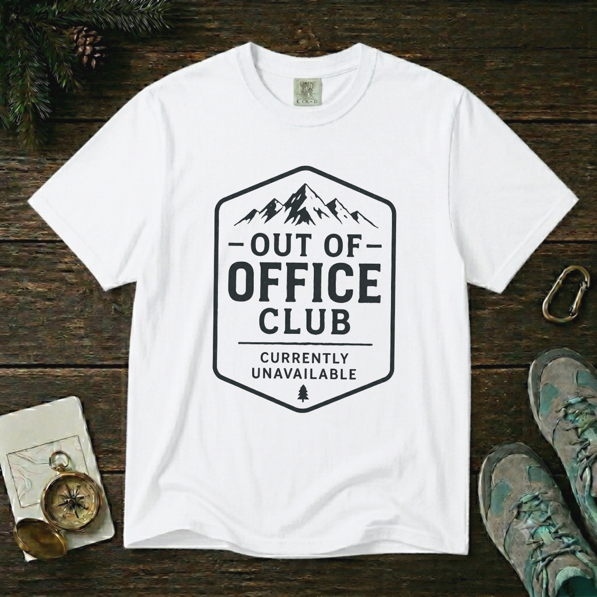 Out of Office Club – Vintage Outdoor T-Shirt | Explorer Edition