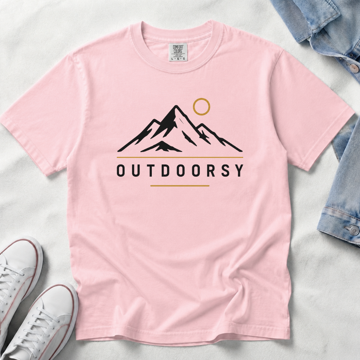 Outdoorsy – Mountain Lover T-Shirt | Explorer Edition
